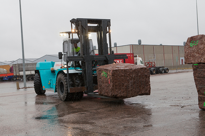 Concrete industry - Konecranes