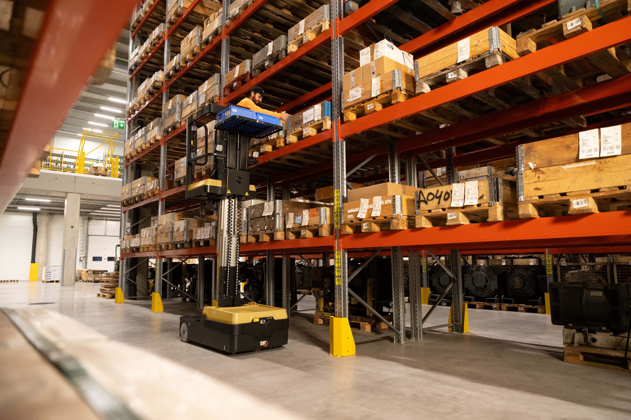 Cat Mini Order Picker working at height in a warehouse